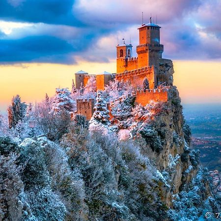 Hotel La Rocca San Marino Exterior photo